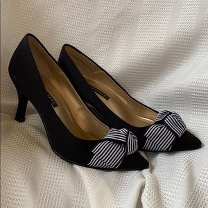 Capris Pointed.Toes Heels With Stripe Bow